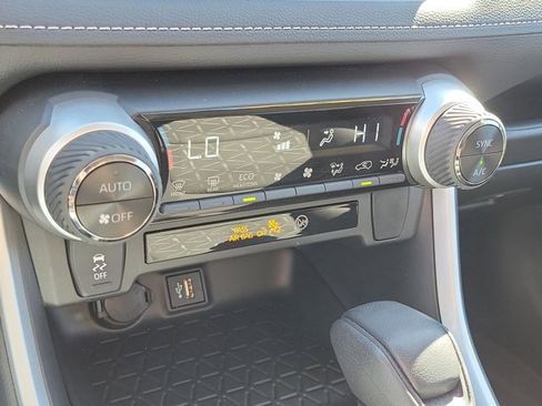 Used 2024 Toyota RAV4 AWD Hybrid image 28