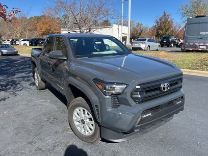 New 2025 Toyota Tacoma SR5
