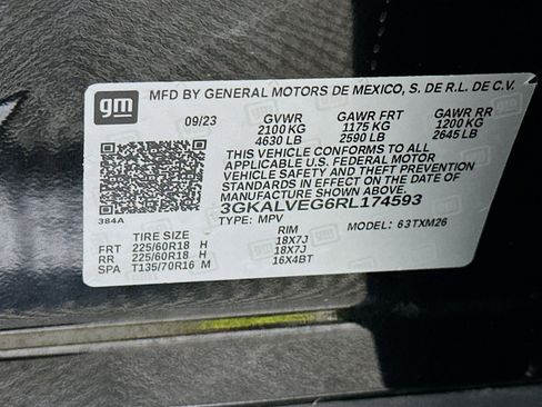 Used 2024 GMC Terrain SLT image 12