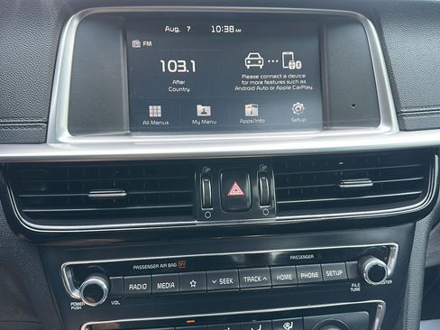 Used 2020 Kia Optima SE FWD image 25