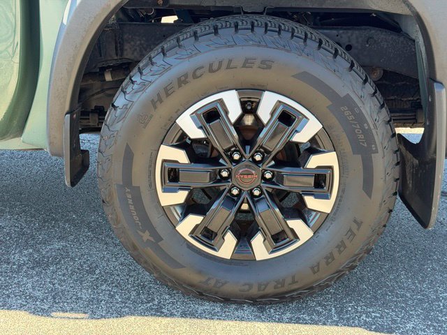 Used 2024 Nissan Frontier PRO-4X AWD/4WD image 6