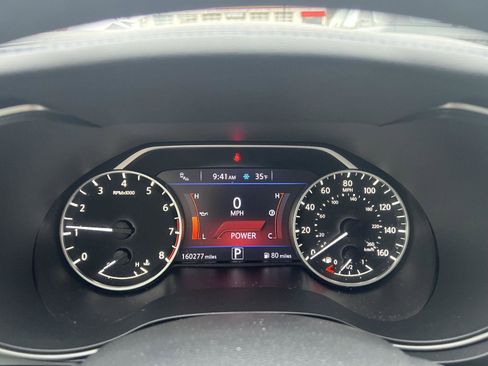 Used 2018 Nissan Maxima SR image 12