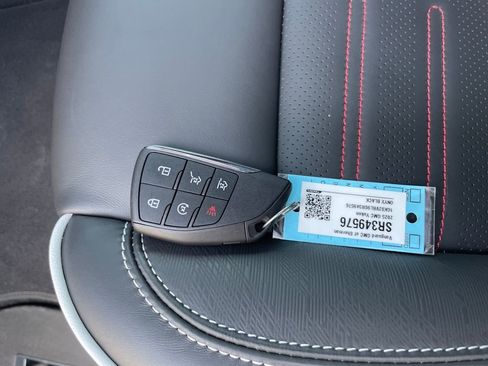 New 2025 GMC Yukon AT4 Ultimate image 30