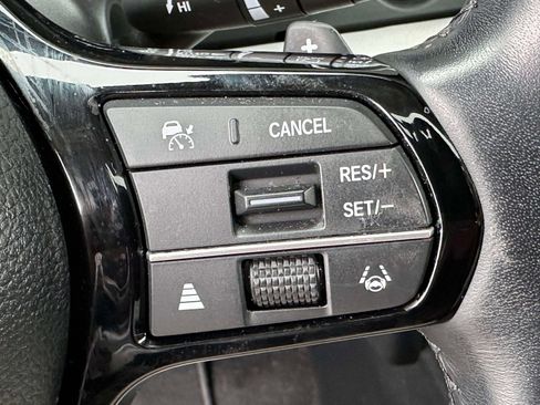 Used 2023 Honda Pilot Elite image 25