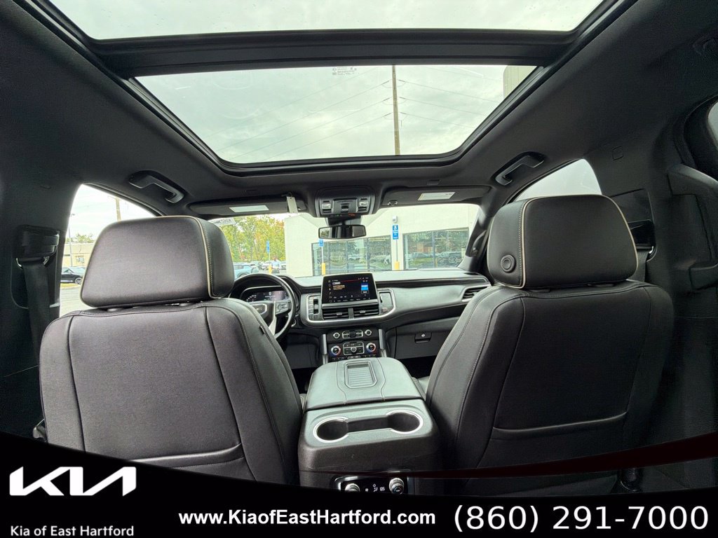 Used 2023 GMC Yukon XL SLT AWD/4WD image 22