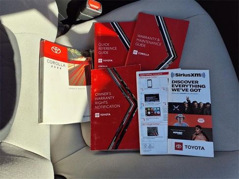 Used 2022 Toyota Corolla LE image 85