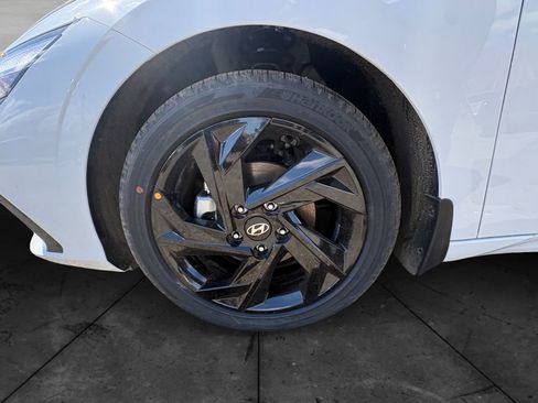 New 2026 Hyundai Elantra SEL Sport FWD image 14