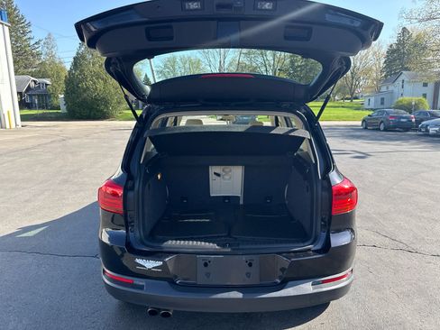 Used 2017 Volkswagen Tiguan S AWD/4WD image 15