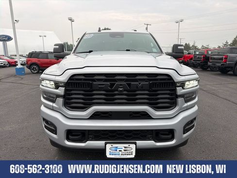 Used 2026 RAM 2500 Big Horn AWD/4WD image 8