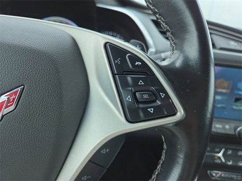 Used 2017 Chevrolet Corvette Stingray Coupe w/ 1LT image 18