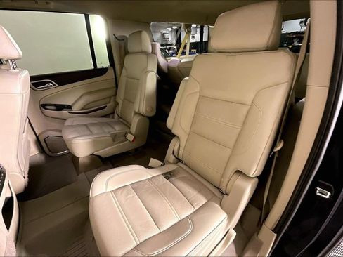 Used 2019 GMC Yukon XL Denali w/ Denali Ultimate Package AWD/4WD image 35