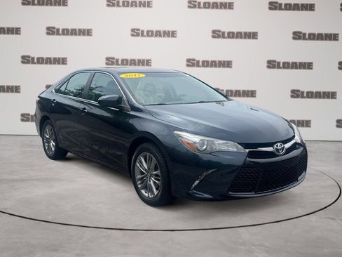 Used 2017 Toyota Camry SE FWD image 7
