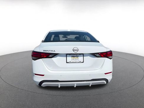 Used 2025 Nissan Sentra SV FWD image 10