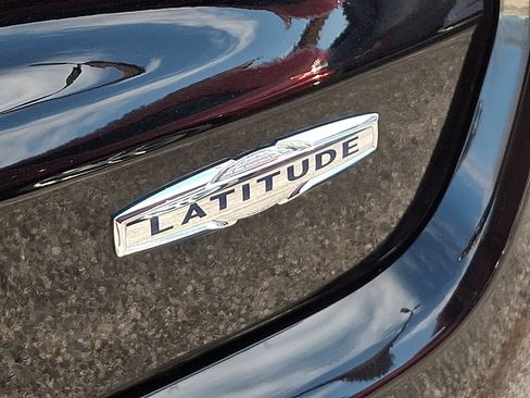 Used 2020 Jeep Compass Latitude w/ Cold Weather Group image 33