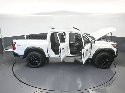 Used 2025 Chevrolet Colorado Trail Boss AWD/4WD image 63