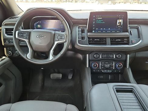 Used 2023 Chevrolet Tahoe Z71 AWD/4WD image 17