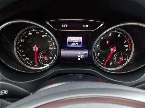 Used 2018 Mercedes-Benz GLA 250 4MATIC image 28