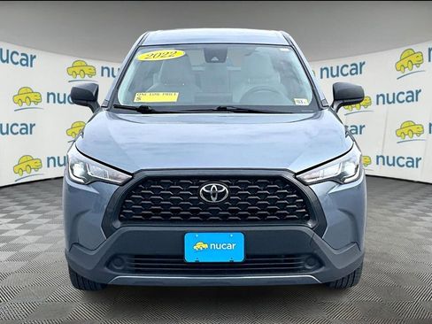 Used 2022 Toyota Corolla Cross L image 2