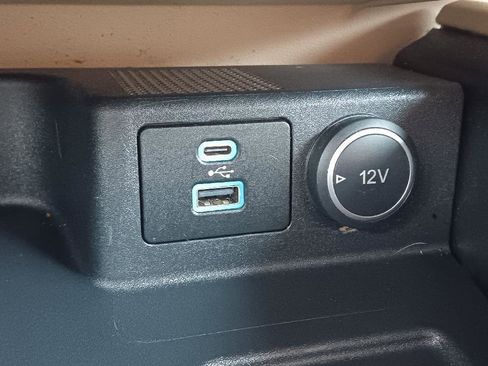 Used 2021 Ford Escape SEL image 21