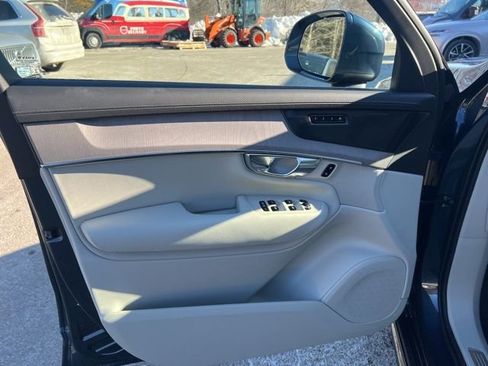 New 2026 Volvo XC90 B6 Ultra w/ Protection Package AWD/4WD image 24