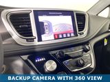 New 2025 Chrysler Pacifica Select image 3