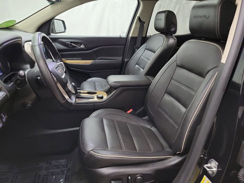 Used 2017 GMC Acadia Denali w/ Technology Package image 8