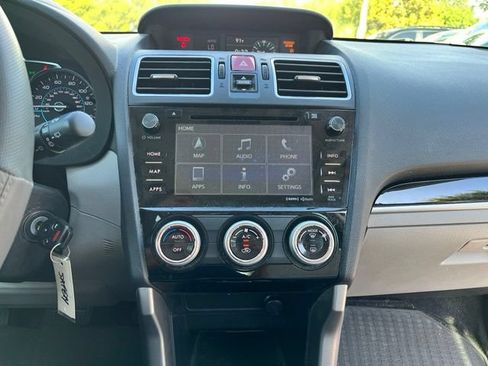 Used 2017 Subaru Forester 2.5i Limited AWD/4WD image 6