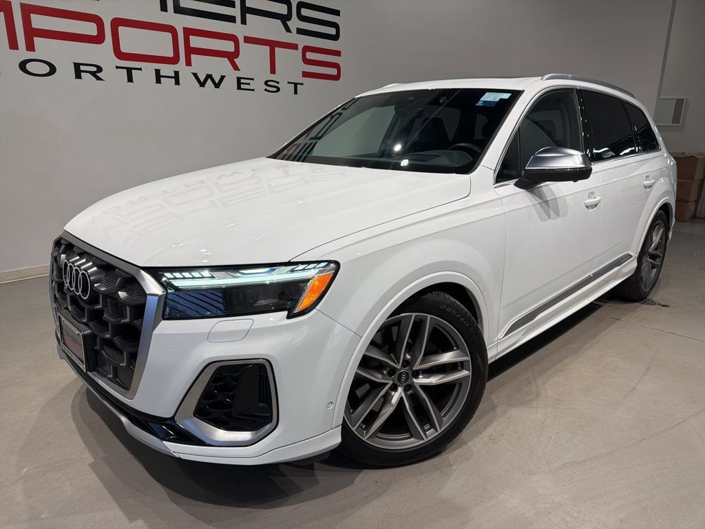 Used 2025 Audi SQ7 Prestige AWD/4WD image 2