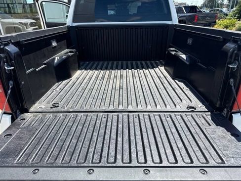 Used 2025 Toyota Tacoma SR5 AWD/4WD image 26