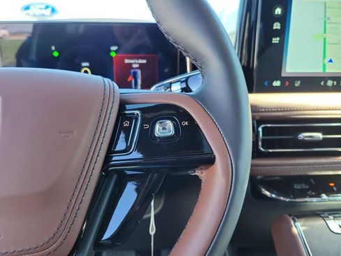 New 2026 Lincoln Aviator Reserve AWD/4WD image 24