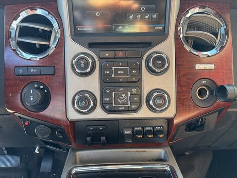Used 2014 Ford F250 King Ranch w/ King Ranch w/Chrome Package image 12