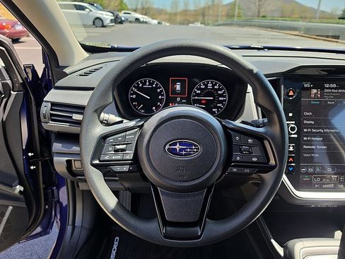 Used 2025 Subaru Crosstrek 2.0i Premium image 13