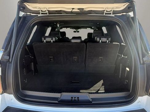 Used 2018 Ford Expedition Limited AWD/4WD image 21