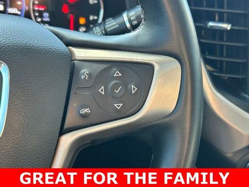 Used 2023 GMC Acadia Denali w/ Denali Ultimate Package FWD image 23