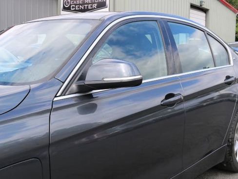 Used 2017 BMW 330e RWD image 2
