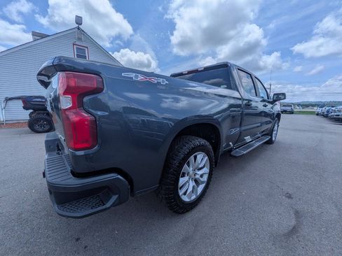 Used 2020 Chevrolet Silverado 1500 Custom w/ Custom Value Package AWD/4WD image 6