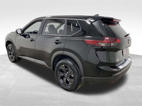 New 2026 Nissan Rogue SV FWD image 4