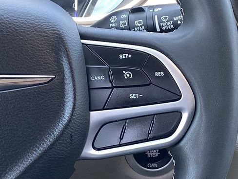 Used 2023 Chrysler Voyager LX FWD image 26