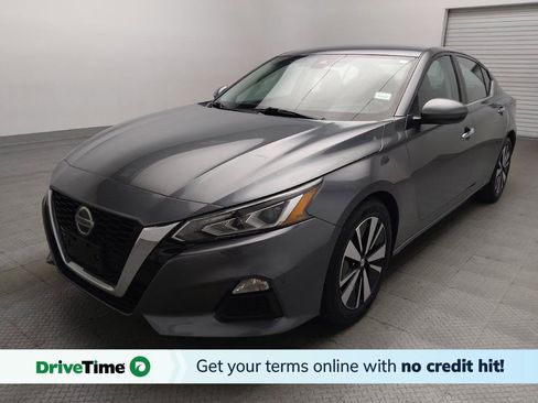 Used 2021 Nissan Altima 2.5 SV FWD image 1