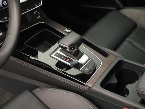 Certified 2024 Audi Q5 e Premium Plus AWD/4WD image 15