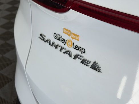 Used 2023 Hyundai Santa Fe SEL AWD/4WD image 16