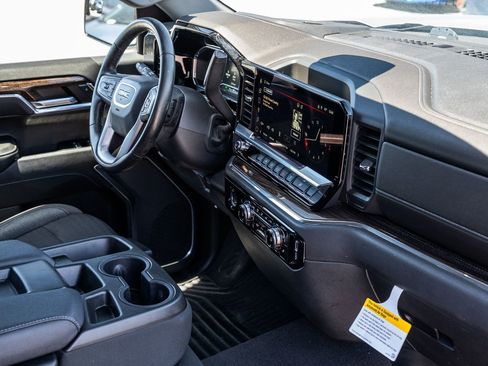 Used 2023 GMC Sierra 1500 Elevation AWD/4WD image 12