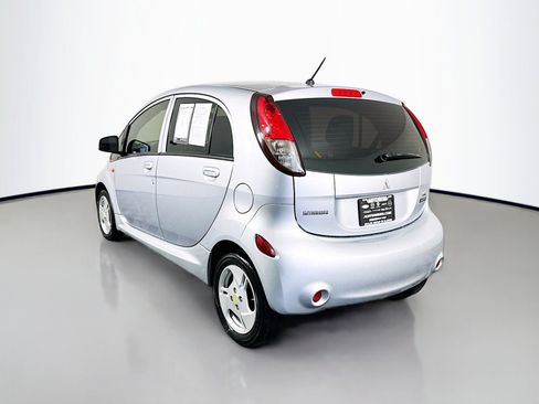 Used 2012 Mitsubishi i SE RWD image 5