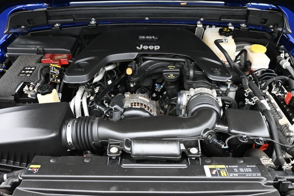 Used 2020 Jeep Wrangler Unlimited Sport AWD/4WD image 15
