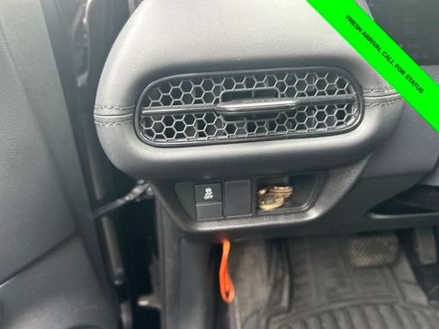 Used 2025 Honda HR-V LX image 26