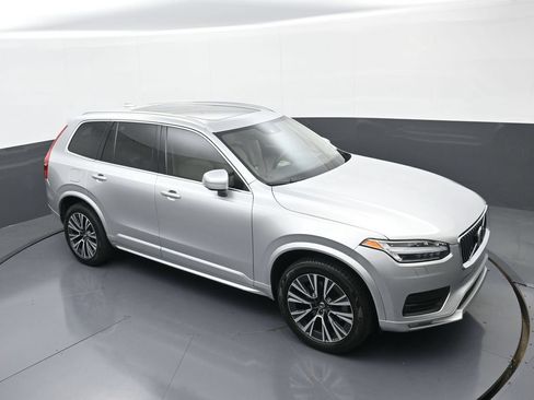 Used 2022 Volvo XC90 T6 Momentum w/ Advanced Package AWD/4WD image 30