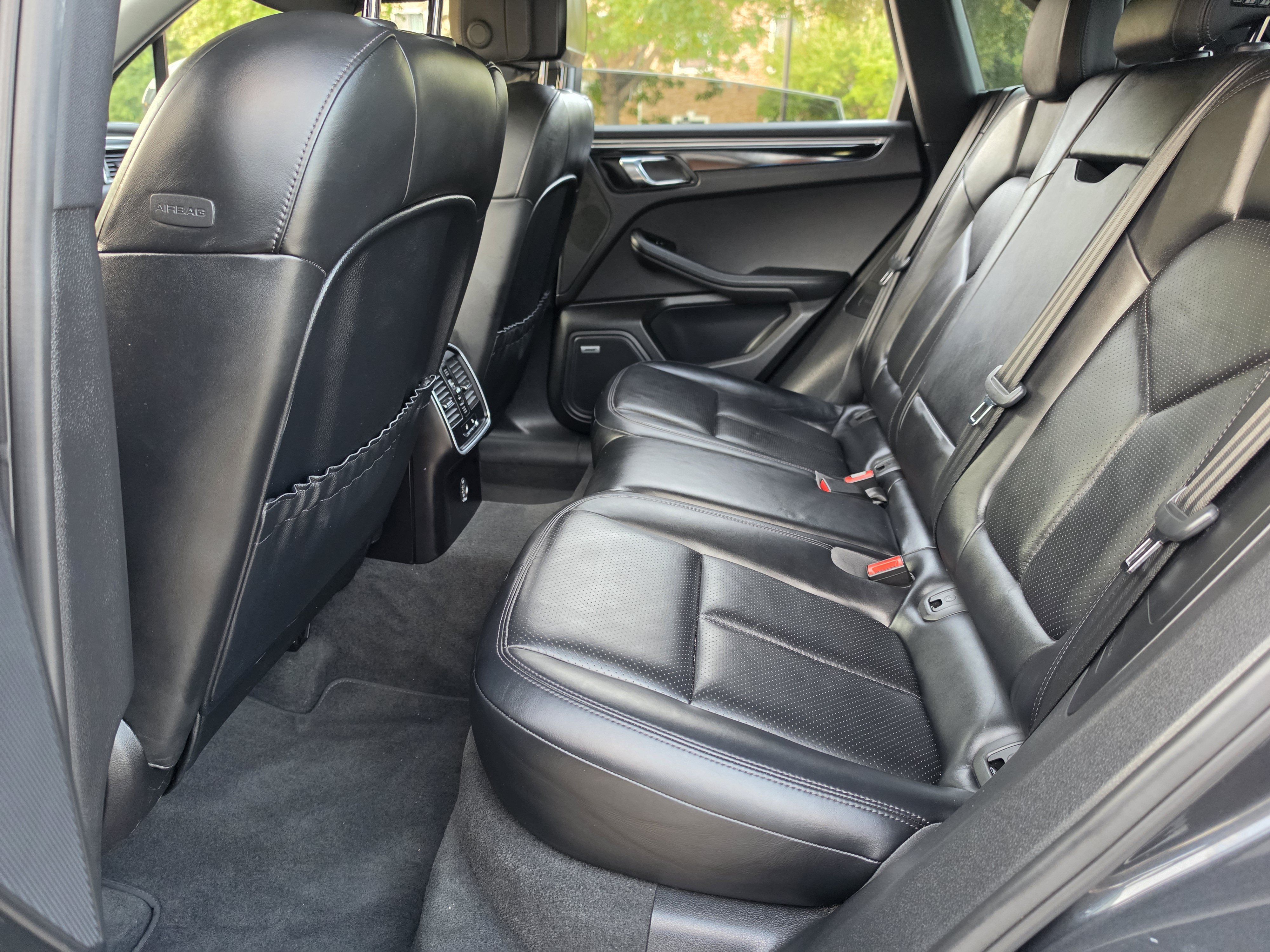 Used 2017 Porsche Macan S AWD/4WD image 18