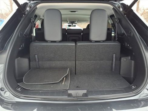 Used 2025 Mitsubishi Outlander SE image 8