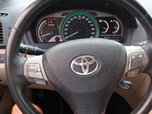 Used 2010 Toyota Venza FWD image 17