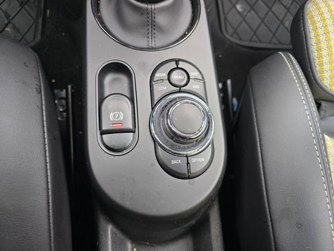 Used 2024 MINI Cooper SE w/ MINI Resolute Edition image 62